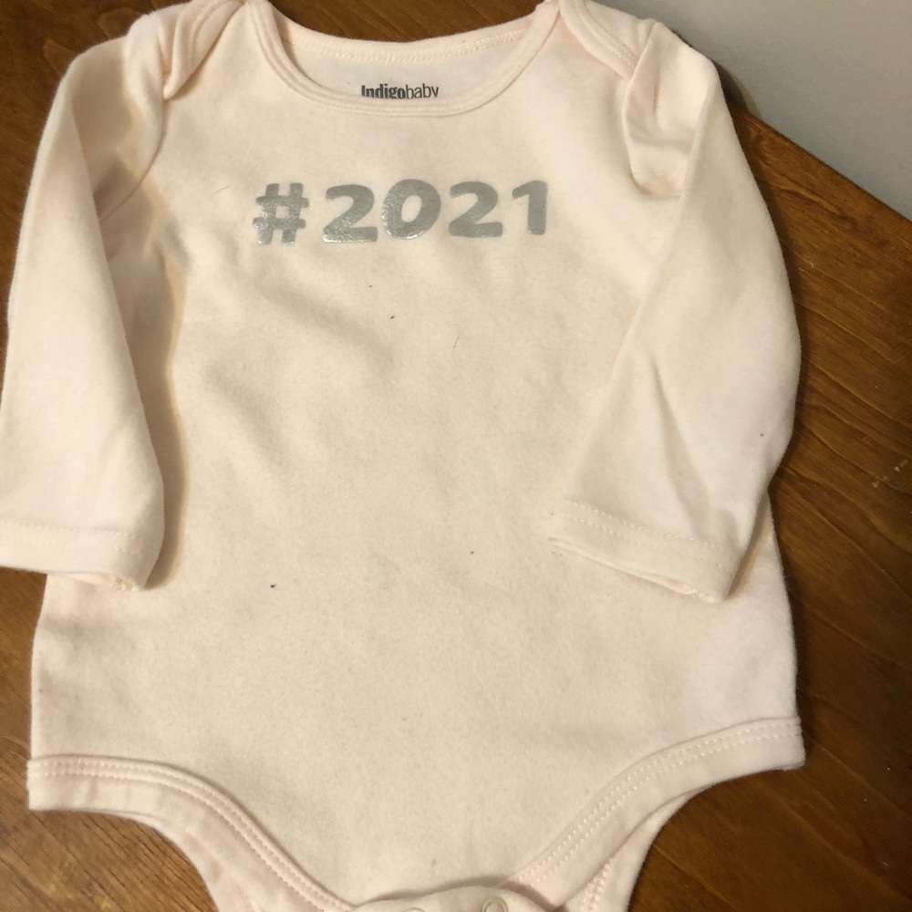 Super soft 6-12mos onesie
